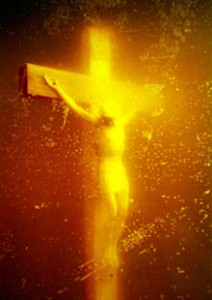 220px-Piss_Christ_by_Serrano_Andres_(1987)